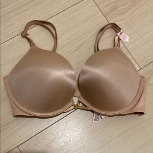 victoria Secert Bombshell Push Up Bra